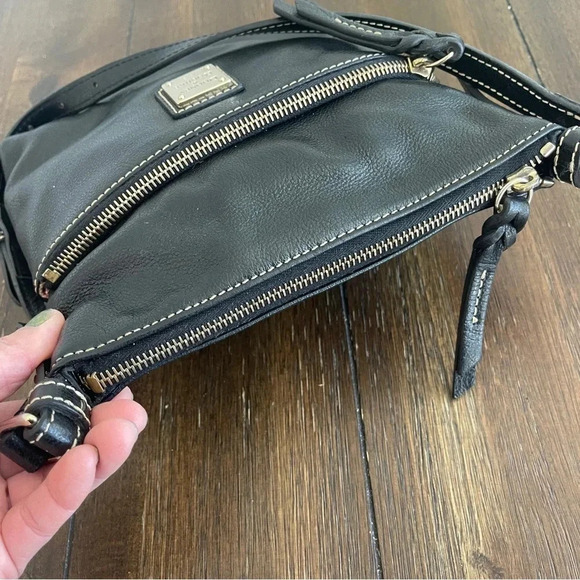 Dooney & Bourke pebbled leather bag - Picture 15 of 15